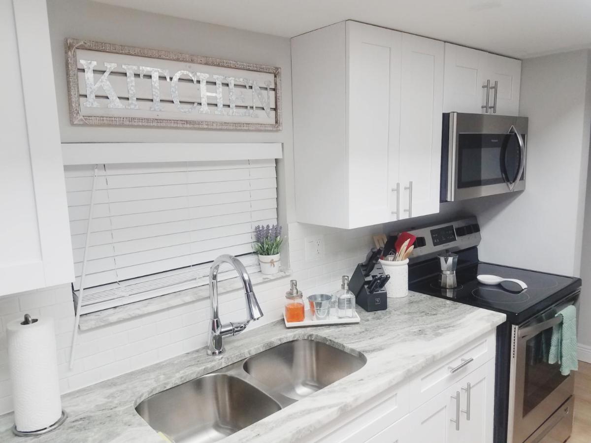 Cozy 3 Bed 2.5 Bath Located Near Busch Gardens Apartman Tampa Kültér fotó