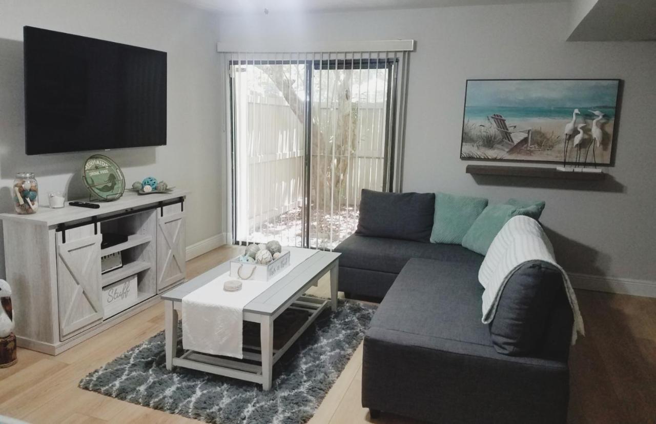 Cozy 3 Bed 2.5 Bath Located Near Busch Gardens Apartman Tampa Kültér fotó