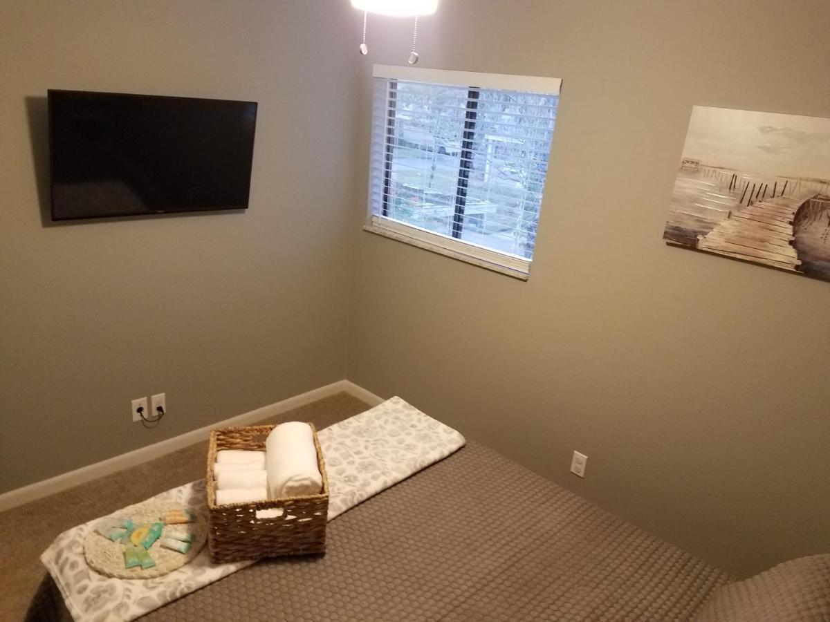 Cozy 3 Bed 2.5 Bath Located Near Busch Gardens Apartman Tampa Kültér fotó